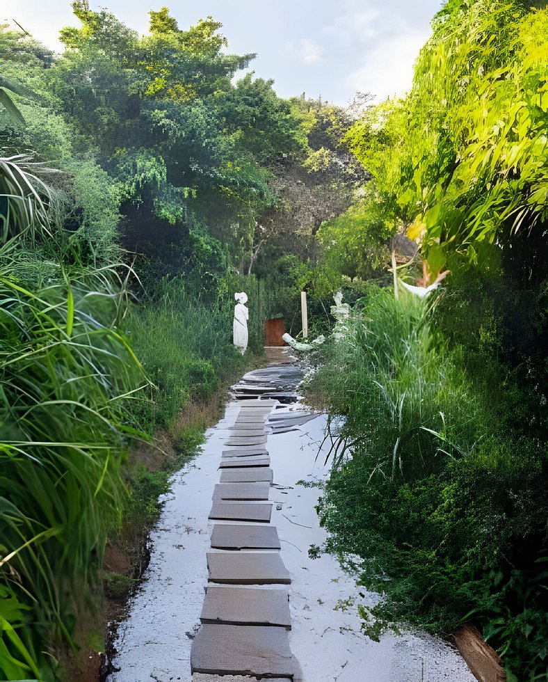 Casa com churrasqueira, piscina e vista para 6