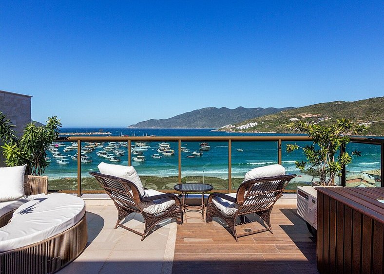 Luxury Penthouse at Praia dos Anjos for 10