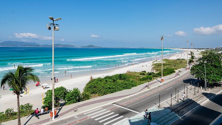 Pé na areia 202 com vista Praia do Forte